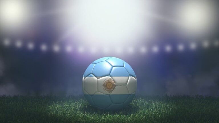 ilustrasi-bola-argentina-istock-1369367038_ratio-16x9.jpg